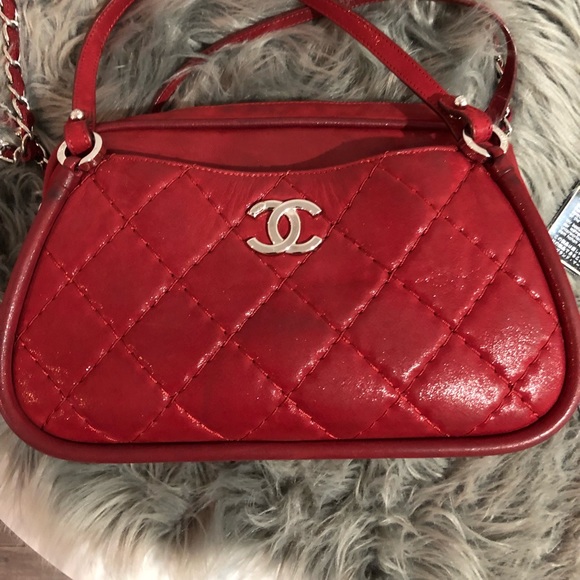 CHANEL - Picture 3 of 7